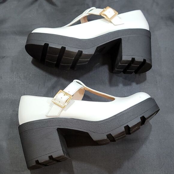 BRAND NEW CHASE &CHLOE FAUX PATENT LEATHER T-STRAP MARY JANE HEELS - Picture 13 of 16